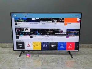 Samsung Crystal UHD Smart TV 55′′ 8 Series
