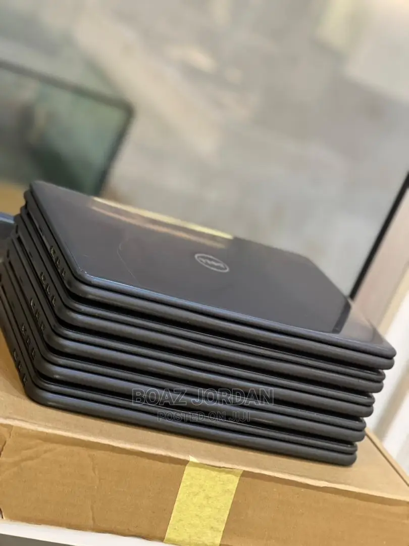 Laptop Dell Latitude 3189 4GB Intel Core 2 Duo SSD 128GB