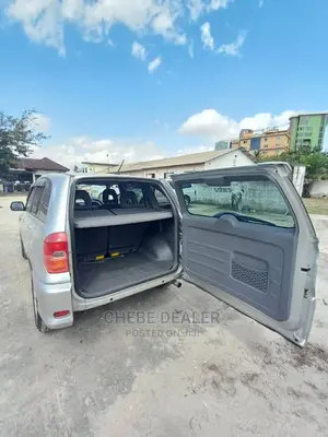 Toyota RAV4 Base AWD 2001 Silver