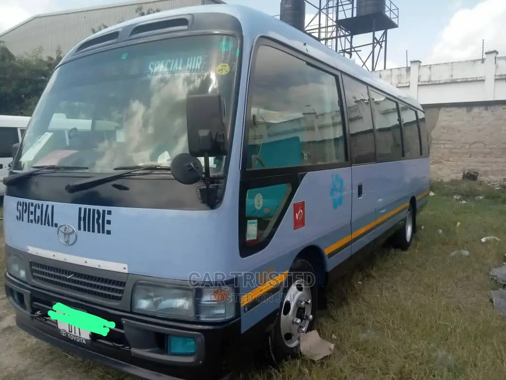 Toyota Coaster 2000 Blue