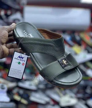 Huayi Open Shoes