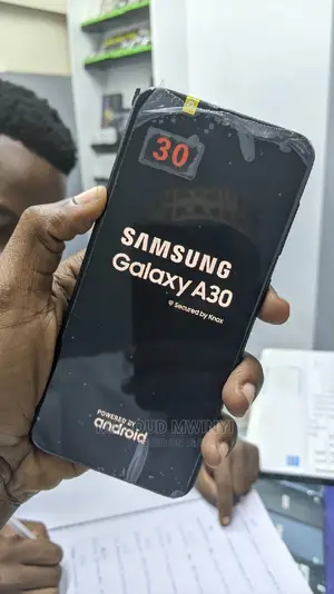 New Samsung Galaxy A30 64 GB Black