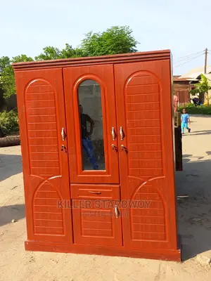Wardrobe 3 Doors