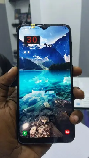 New Samsung Galaxy A30 64 GB Black