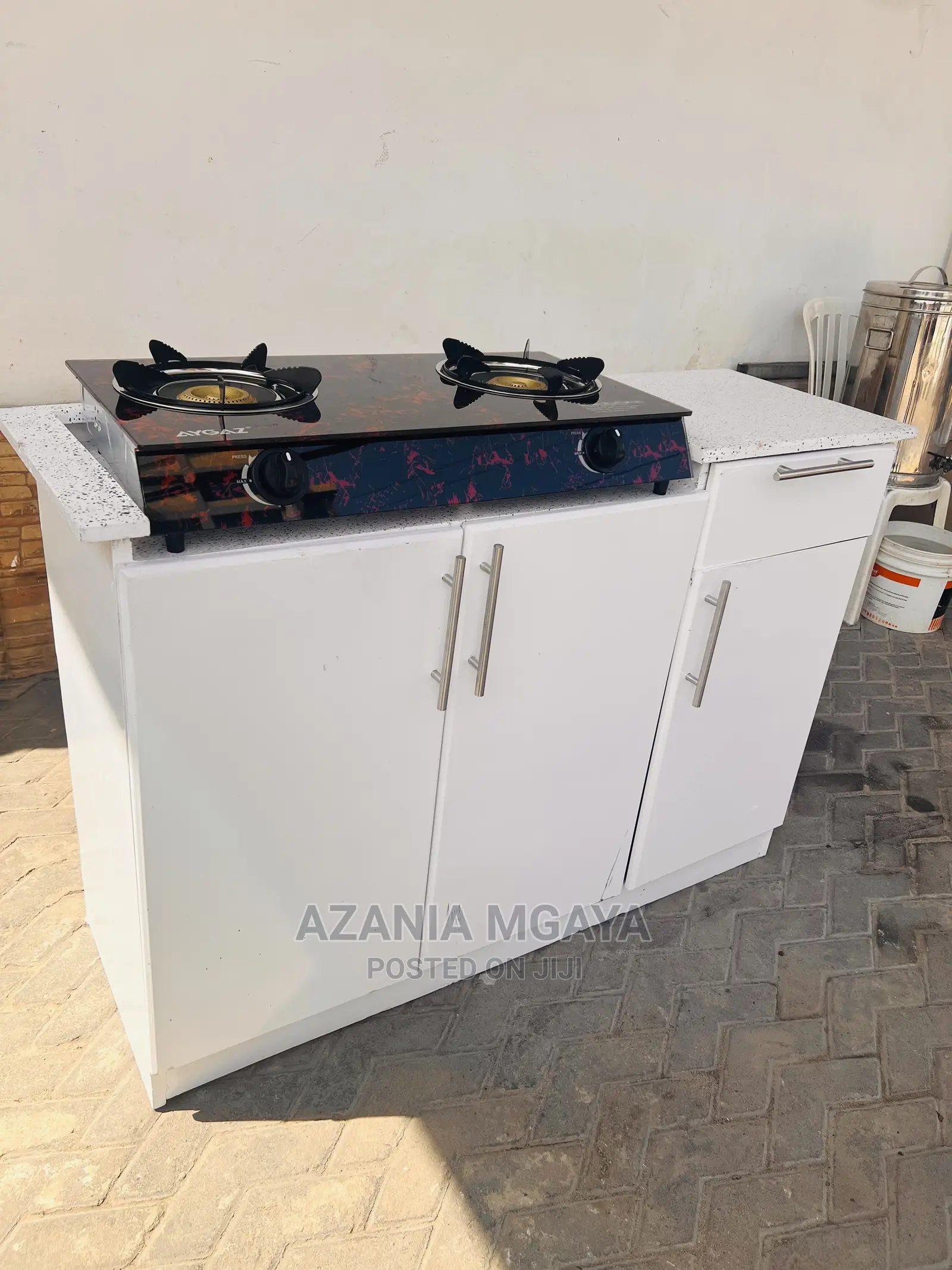 Kichen Cabinet Nzur Sanaa Mbao Na Jiko Lake