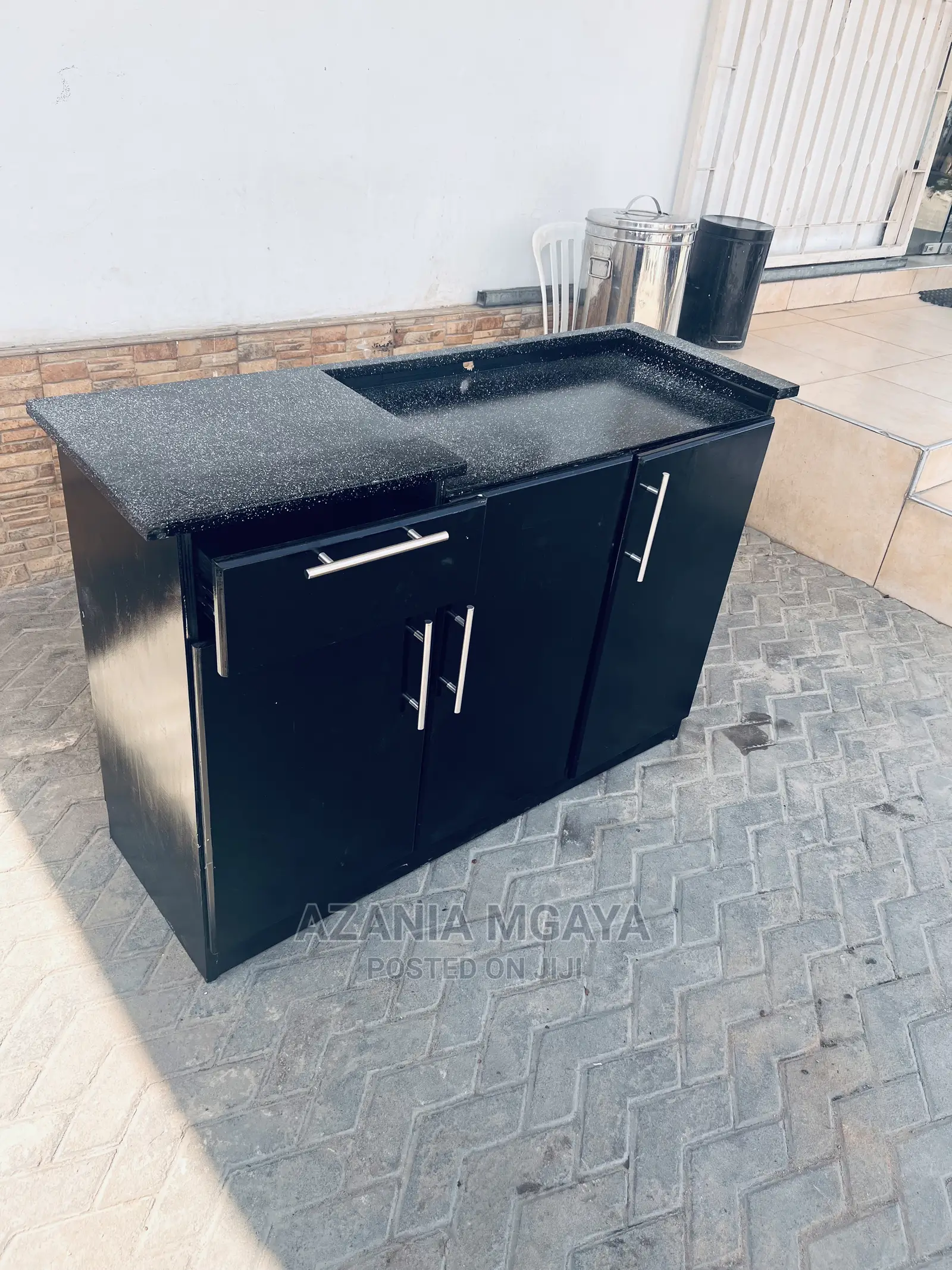 Kichen Cabinet Nzur Sanaa Mbao Na Jiko Lake