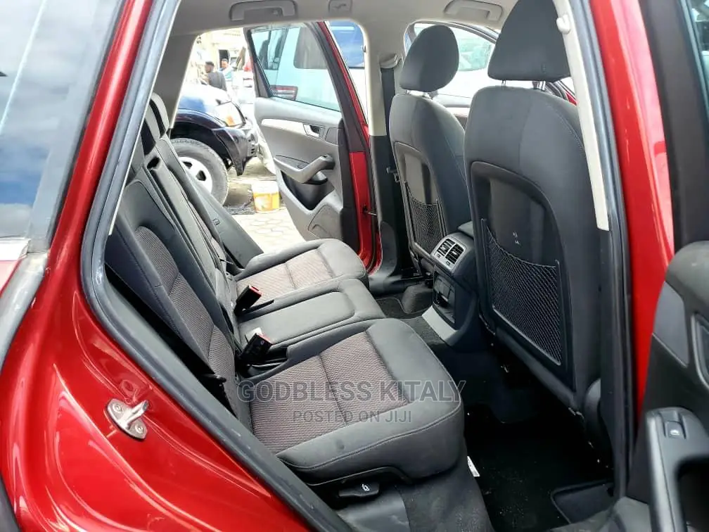 Audi Q5 2012 Red
