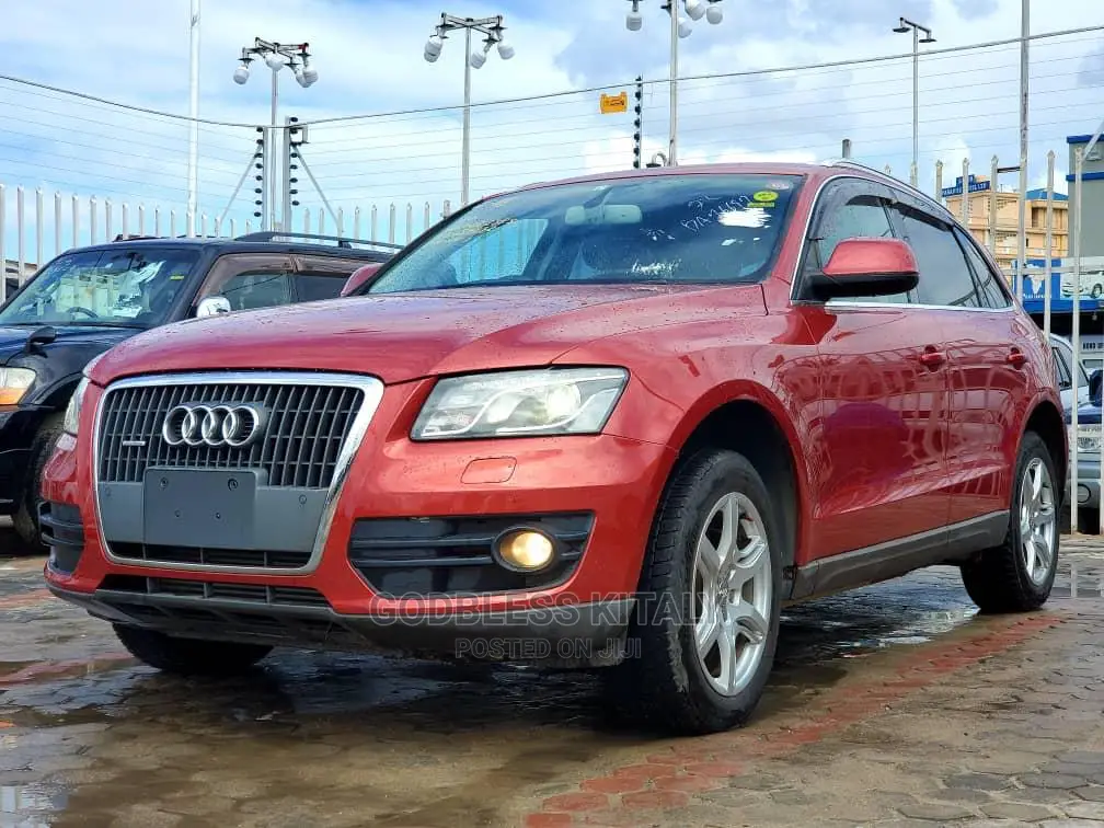 Audi Q5 2012 Red