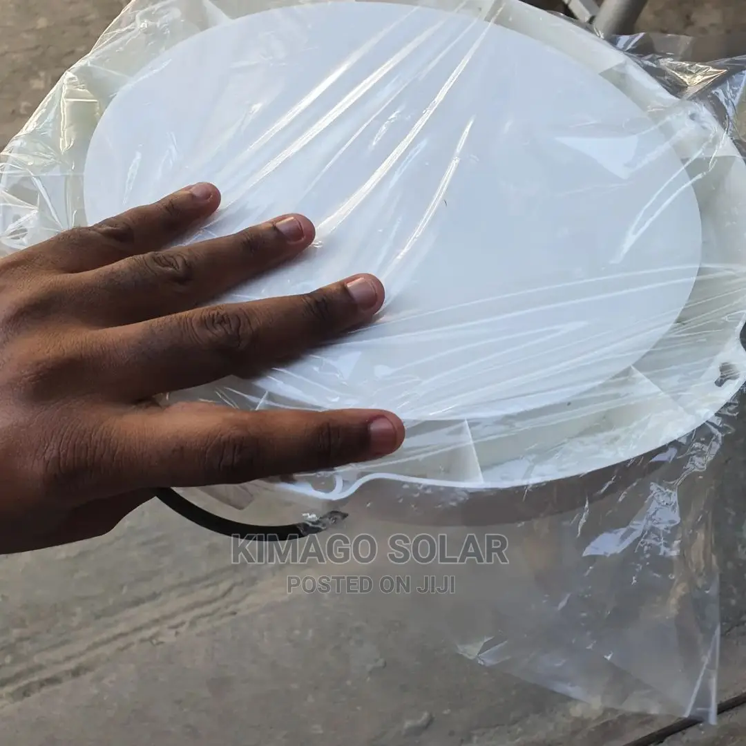 Taa Ya Solar Yakufunga Ndani