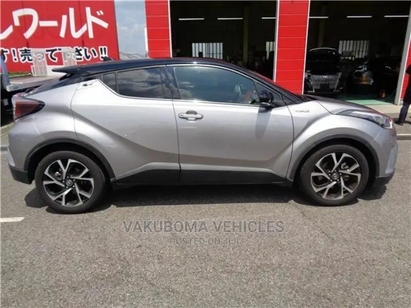 Toyota C-HR 2017 Silver
