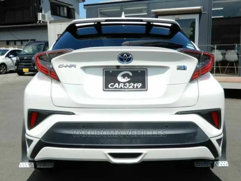 Toyota C-HR 2017 Pearl