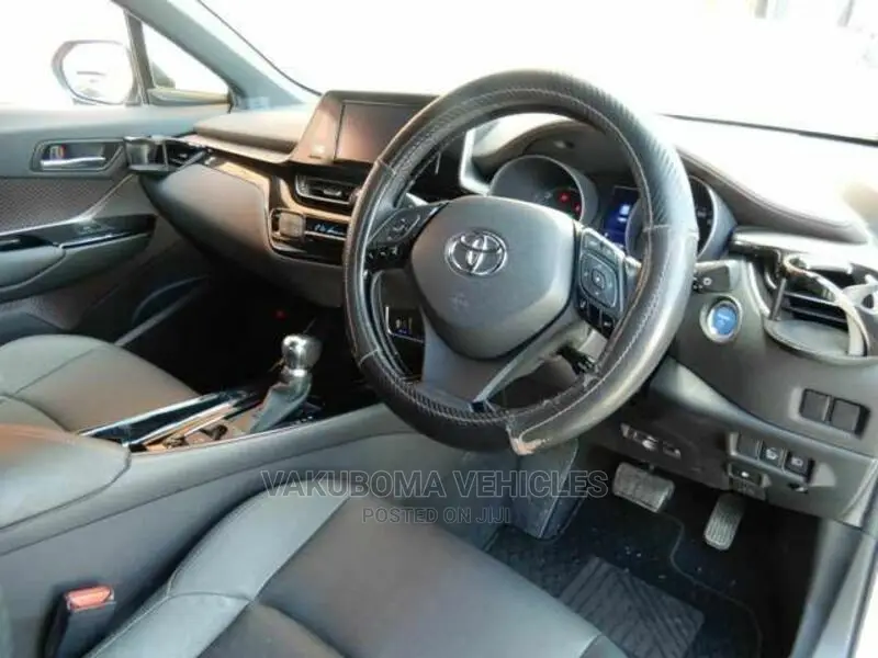 Toyota C-HR 2017 Pearl