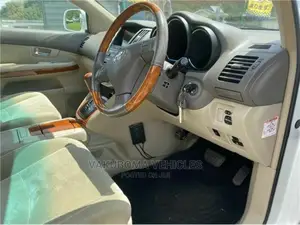 Toyota Harrier 2004 Pearl