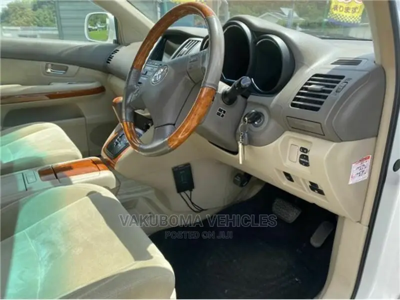 Toyota Harrier 2004 Pearl