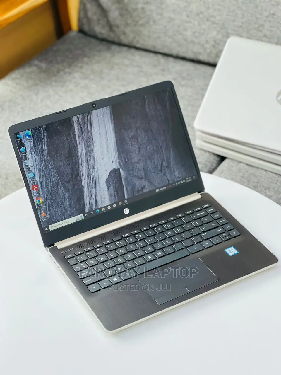 New Laptop HP 14-Dq1025cl 8GB Intel SSD 256GB