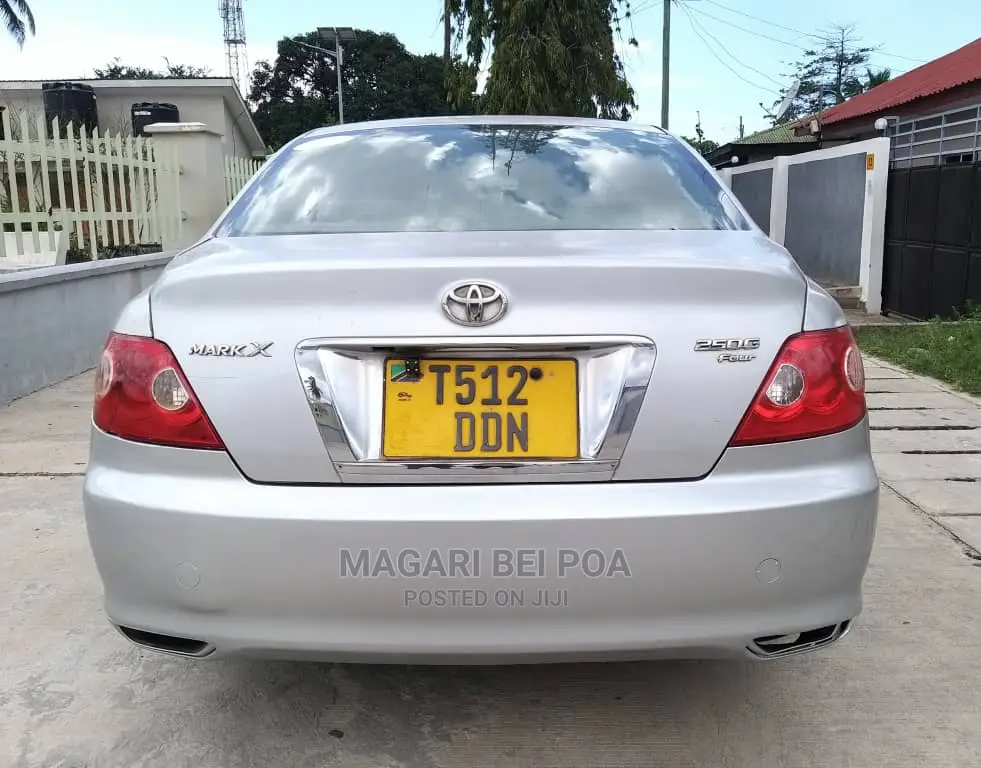 Toyota Mark X 2005 Silver