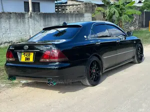 Toyota Crown 2004 Black