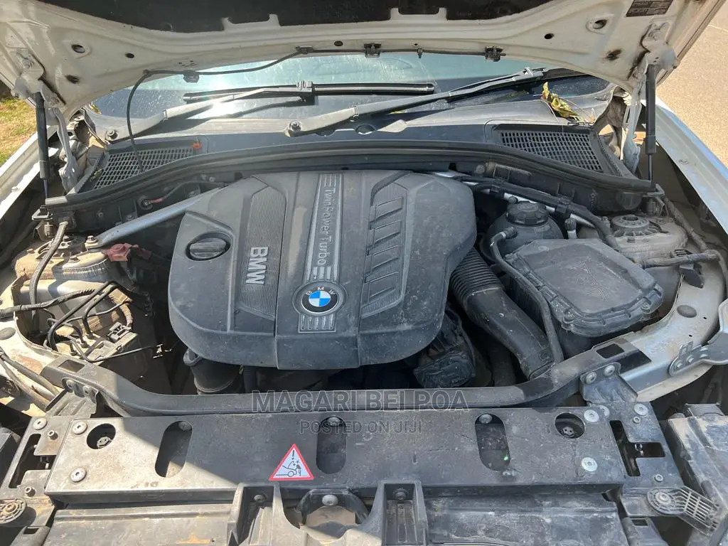 BMW 3 Series 2014 White