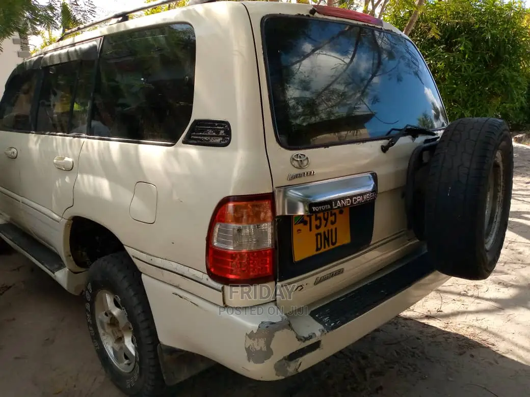 Toyota Land Cruiser 100 4.2 TD 2005 White