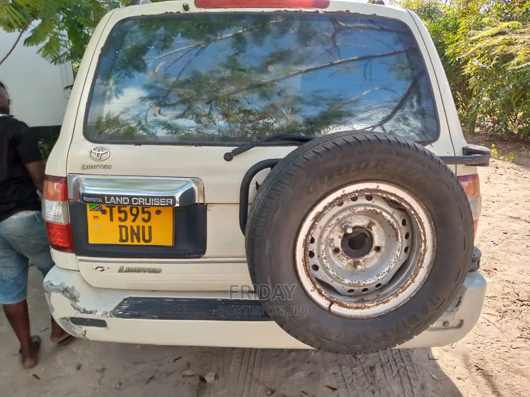 Toyota Land Cruiser 100 4.2 TD 2005 White