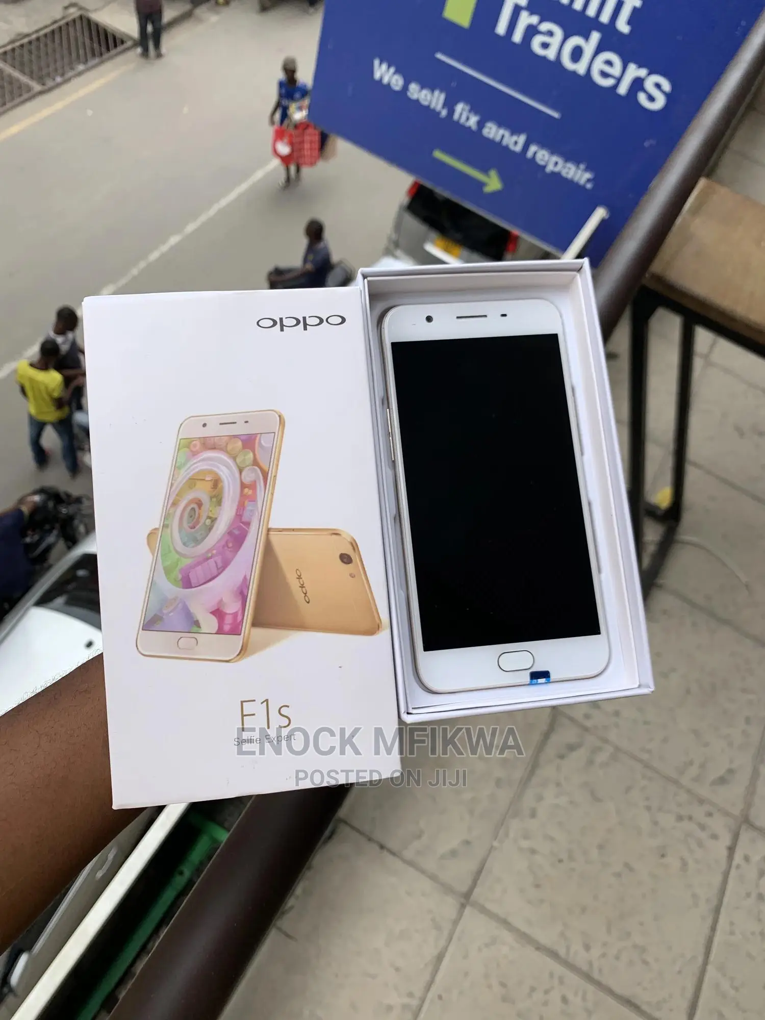 New Oppo F1s 32 GB Gold