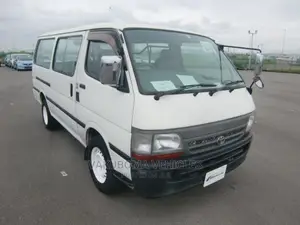 Toyota HiAce 2003 White