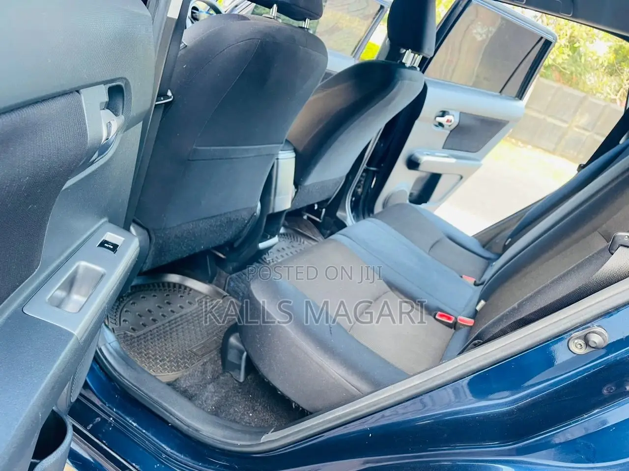 Toyota Corolla Rumion 2010 Blue