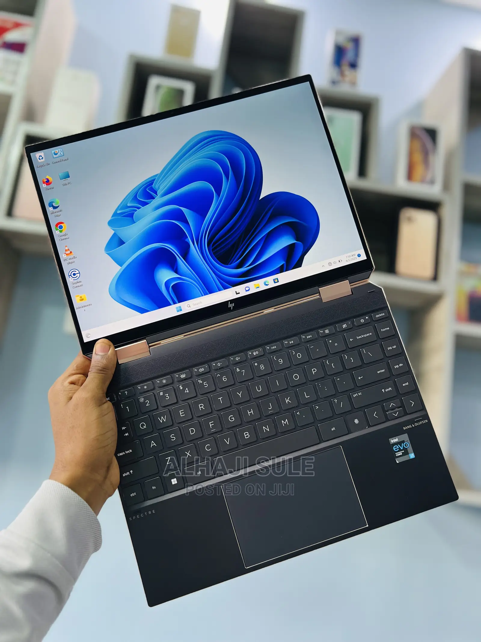 New Laptop HP Spectra 13 16GB Intel Core I7 SSD 512GB