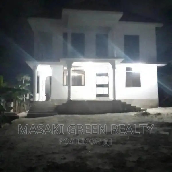 6bdrm House in Goba for sale