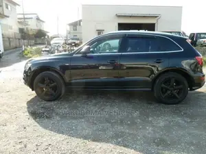 Audi Q5 2009 Black