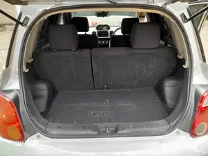 Toyota IST 2004 Silver