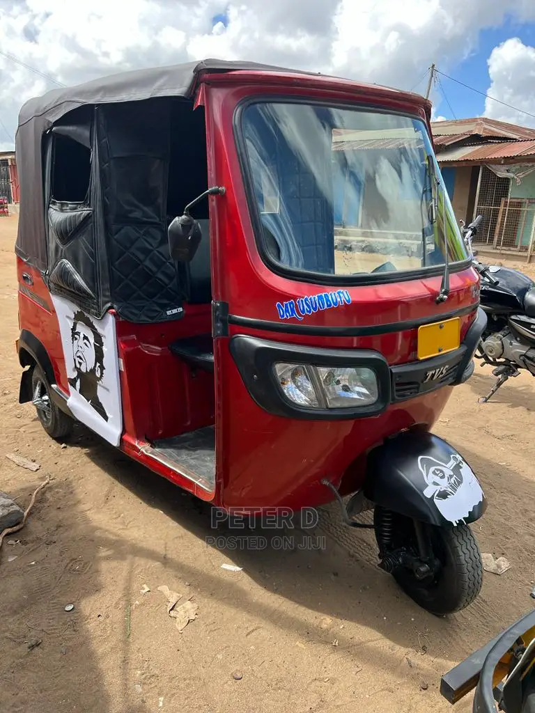TVS HLX Plus ES 2023 Red