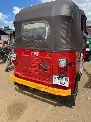 TVS HLX Plus ES 2023 Red