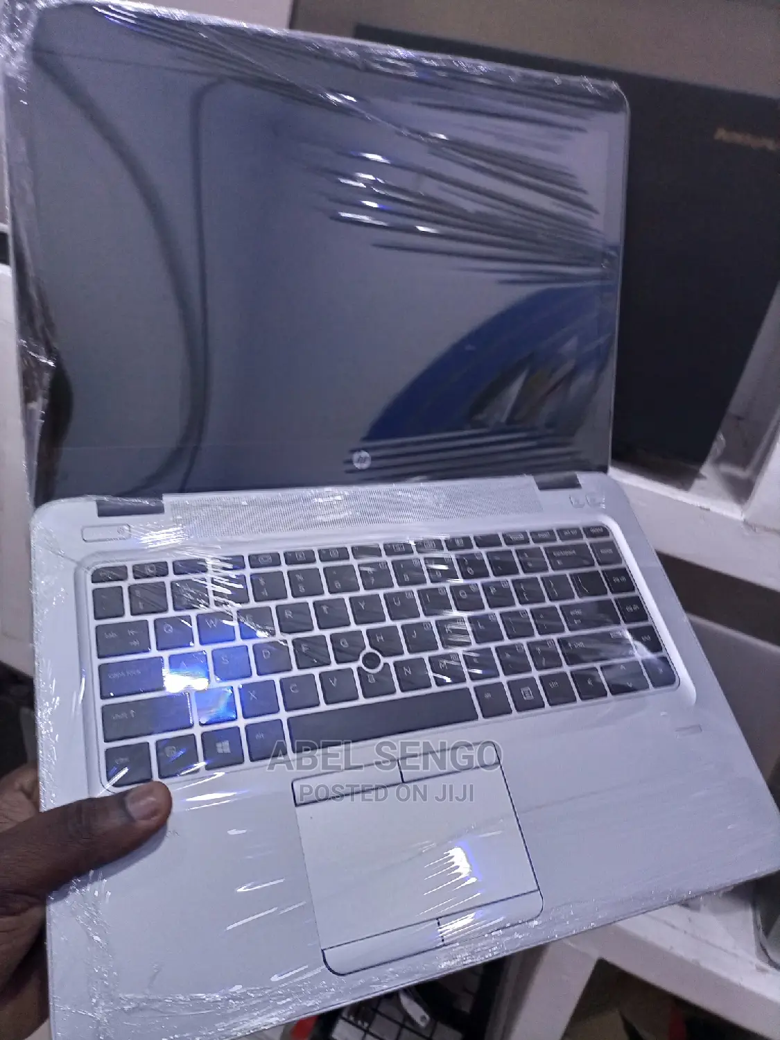 Laptop HP MT43 4GB AMD A8 HDD+SSD 500GB