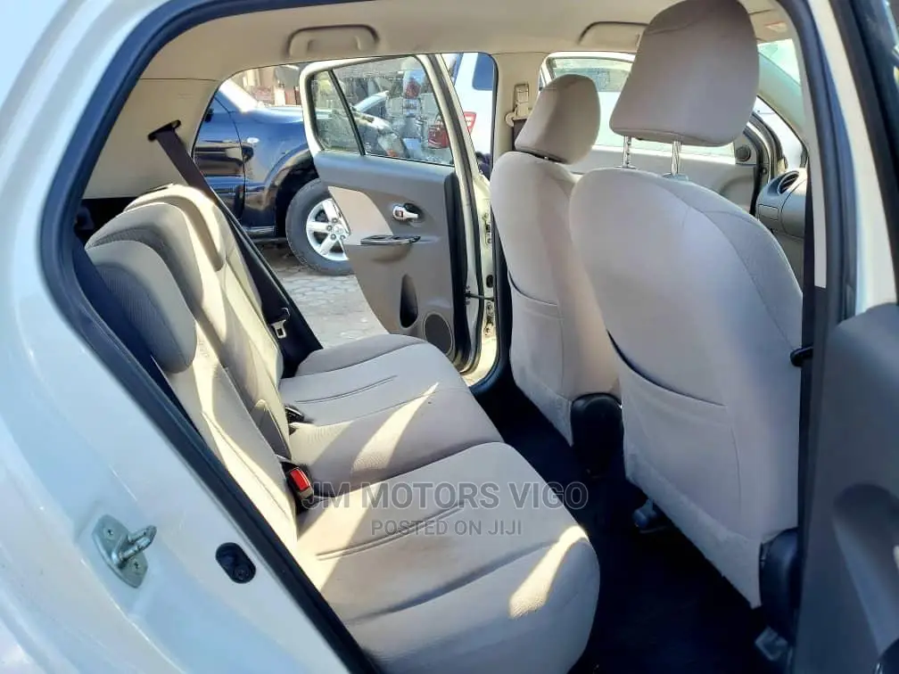Toyota IST 2009 Pearl