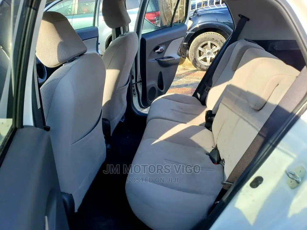 Toyota IST 2009 Pearl