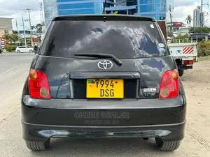 Toyota IST 2004 Black