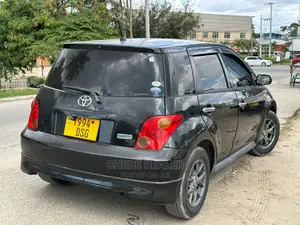 Toyota IST 2004 Black