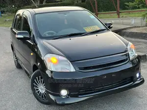 Toyota Raum 2009 Black