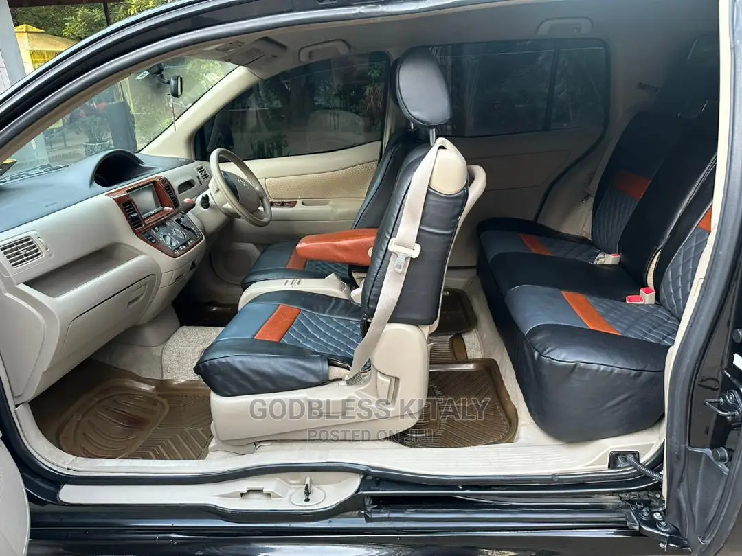 Toyota Raum 2009 Black