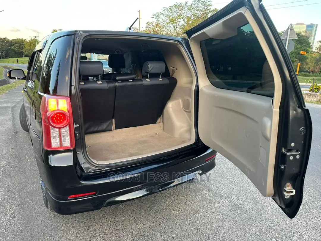Toyota Raum 2009 Black