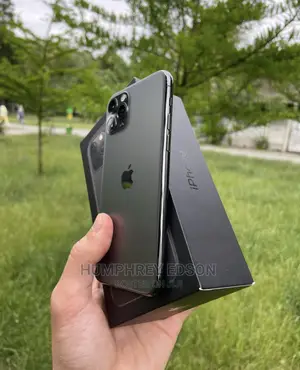 New Apple iPhone 11 Pro Max 256 GB Black