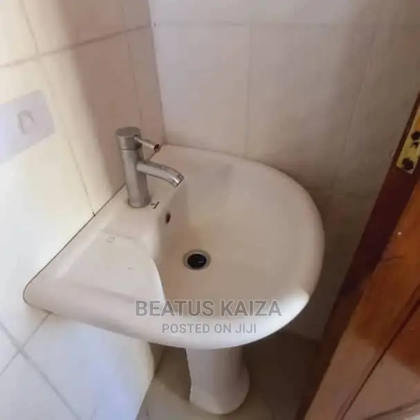 1bdrm Block of Flats in Msasani Near By for rent
