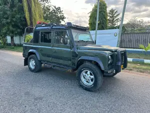Land Rover Defender 2002 Green