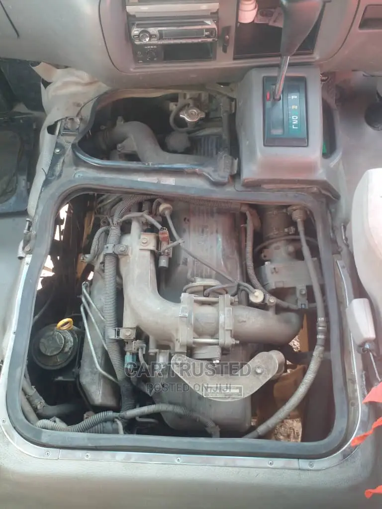 Toyota Coaster 2000 Beige