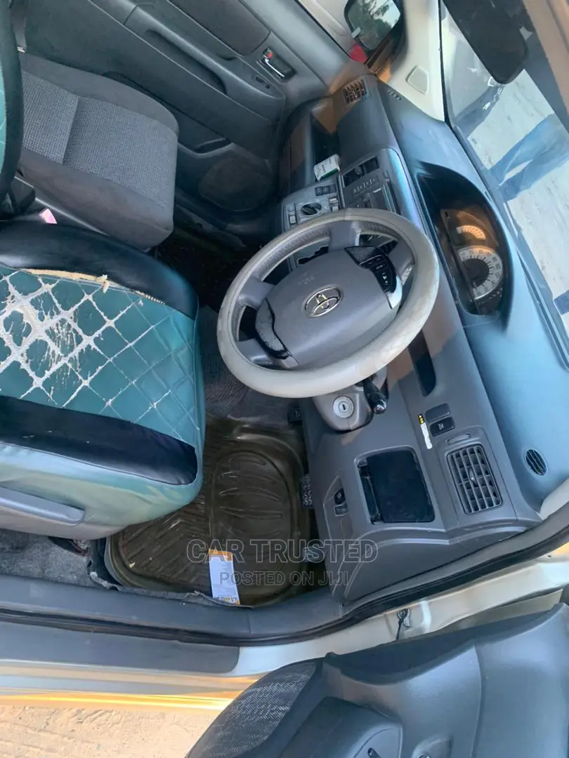 Toyota Raum 1.5 AWD 2003 Silver