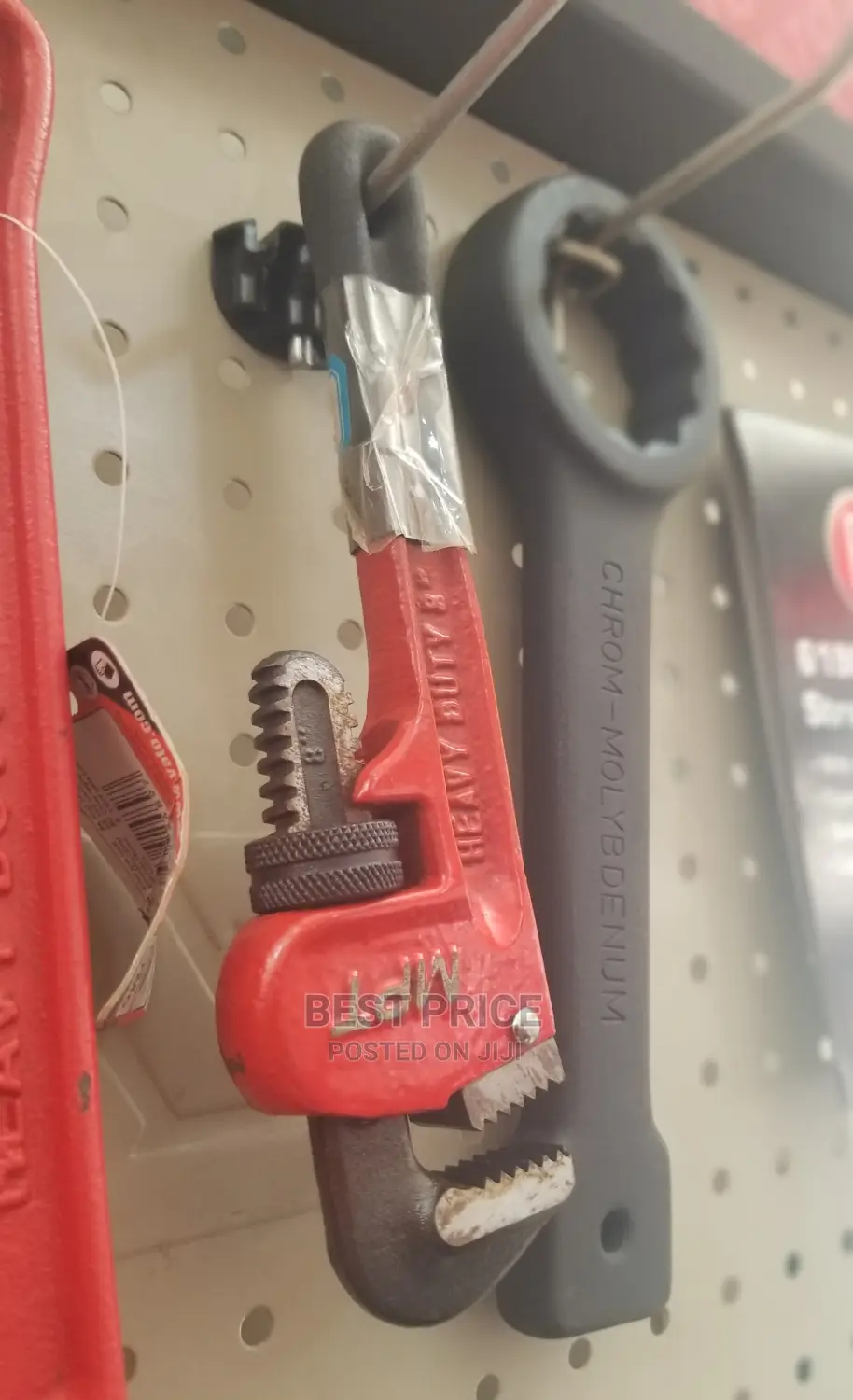 Pipe Wrench Heavy Duty 8"