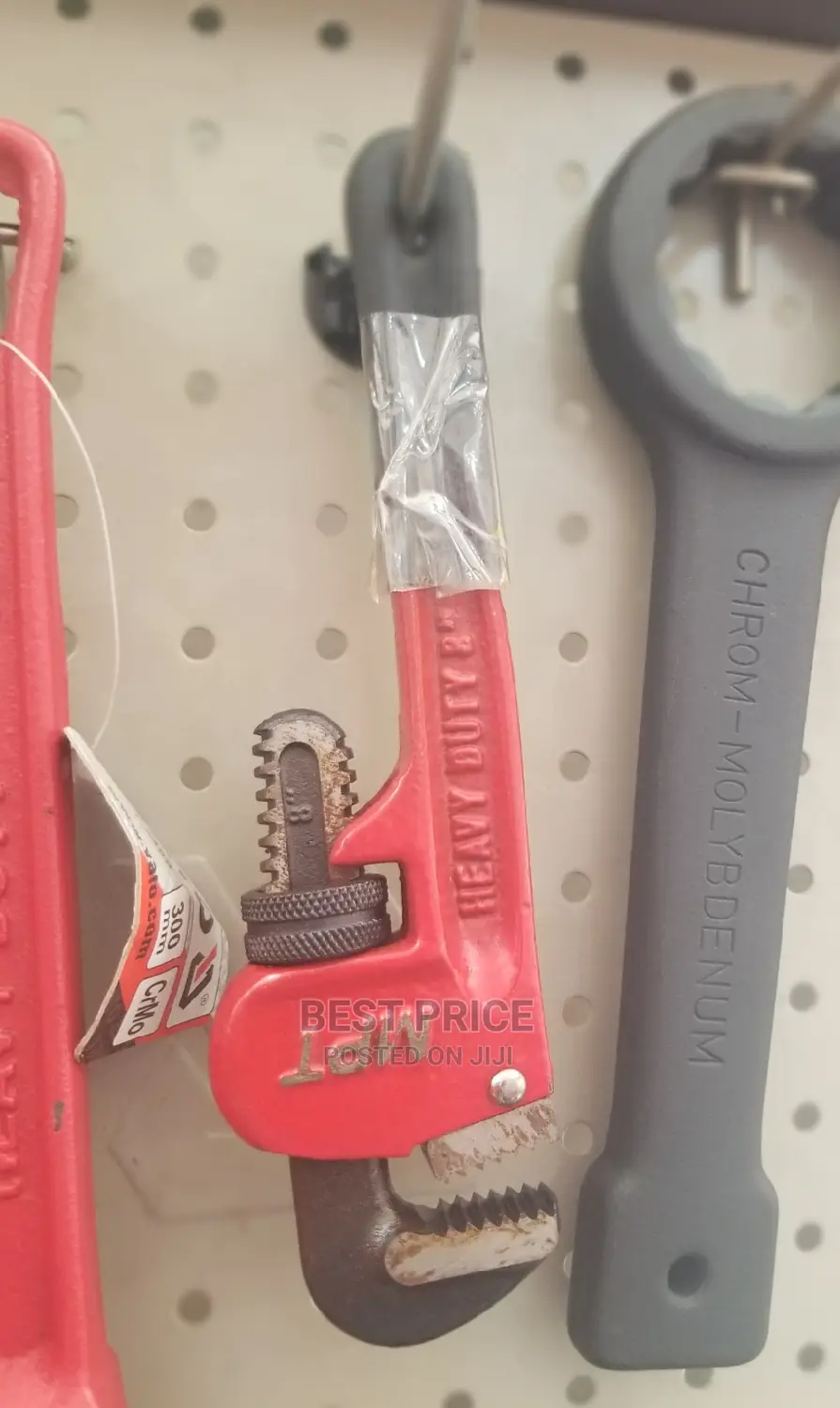 Pipe Wrench Heavy Duty 8"