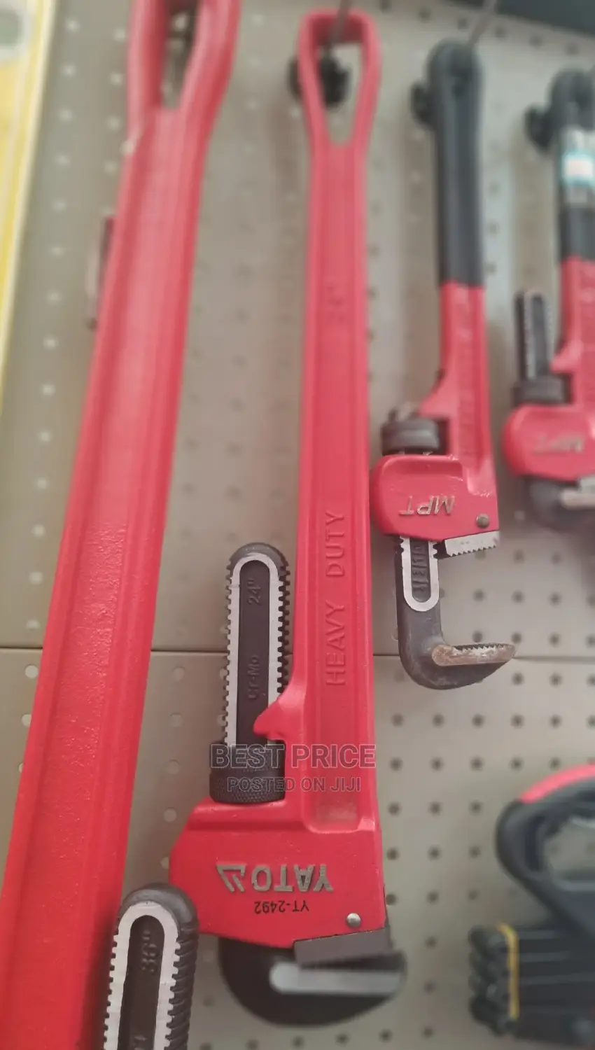 Pipe Wrench Heavy Duty 24"