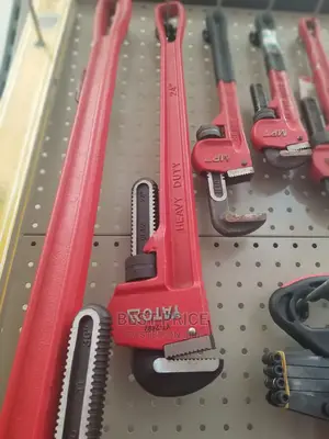 Pipe Wrench Heavy Duty 24"